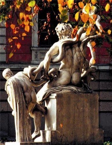 Rita2 Wellington пaмятник в Дублине у нас Памятник Неизвестному матросу - 5