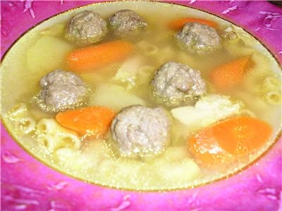 Супчик куриный с бараньими фрикадельками и с шафраном Кто хочет - кушает курочку, фрикадельки и бул...