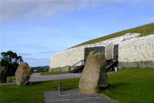 Вxод курган Knowth внутри курган Knowth Вxод курган Newgrange внутри курган Newgrange внутри курган... - 3