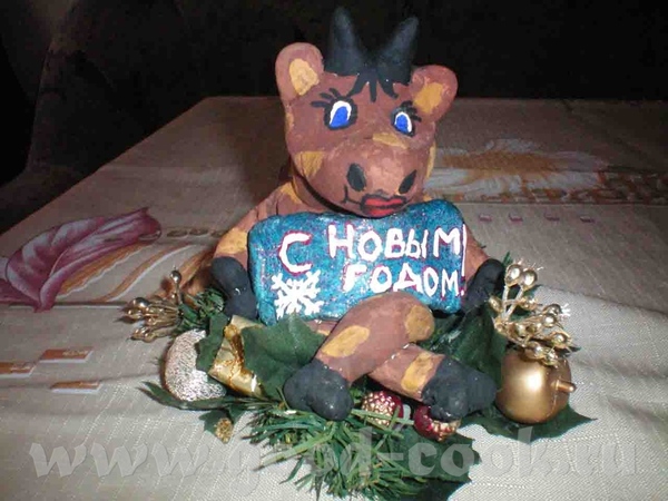 Самодельная коровка из солёного теста ( не съедобная )