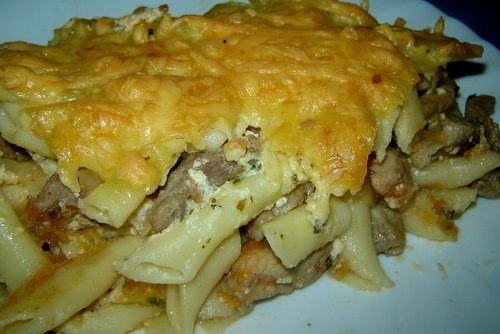 Macarrones con nata Продукты: 250 г макарон 400 г рубленого мяса (свинина, курятина) 1 луковица 2-3... - 4