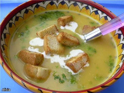 ТЫКВЕННЫЙ СУП С ЧЕСНОЧНЫМИ ГРЕНКАМИ И СЛИВКАМИ 1 небольшая тыква(почистить и порезать кубиком) 1кар...