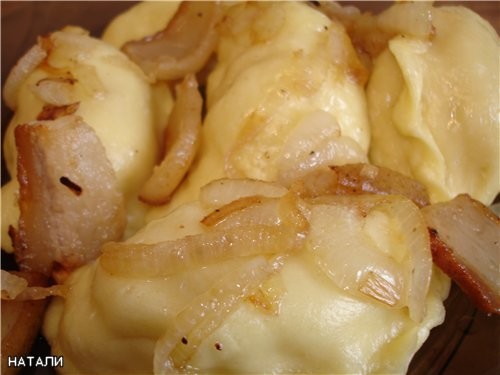 Вареники паровые с картошкой фруктово - молочный коктейль макароны по - флотски Мороженое с яблокам...