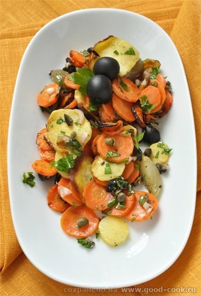 Салат из запеченых пастернака, моркови и шалота с оливковым релишем Этот салат я нашла у Марты Стюарт