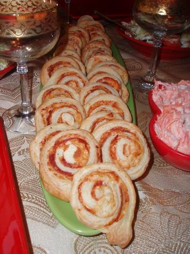 Сырные рулетики