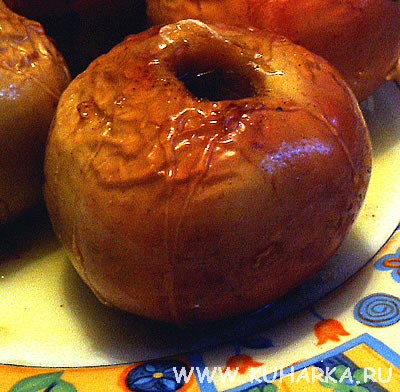 "ЯБЛОКИ В КАРАМЕЛИ" Источник: "Школа гастронома" апрель 2005/ №7 (33)