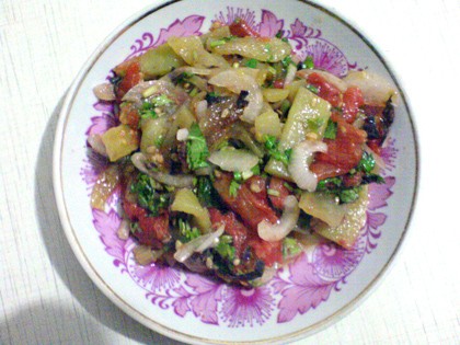 Простой и очень вкусный салат,наверно многие его готовят и любят