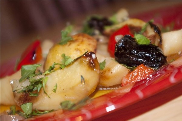 У нас на днях был вкусный КАРТОФЕЛЬ С ЧЕРНОСЛИВОМ и любимое постное блюдо моего мужа: Картофель по-...