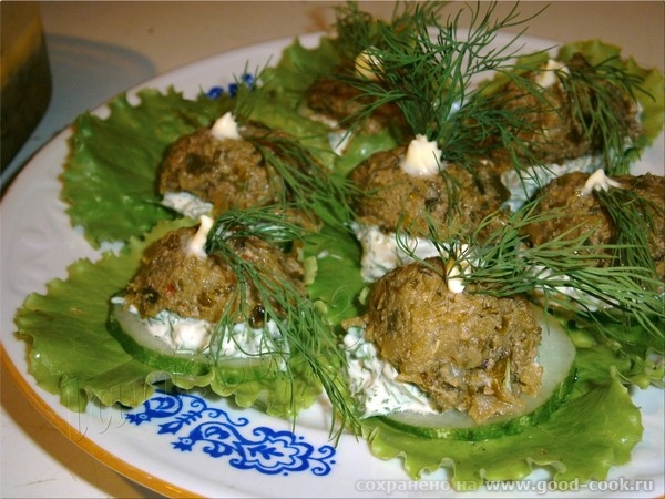 ПЕЧЁНОЧНЫЙ ПАШТЕТ С СЕЛЬДЕРЕЕМ И ЗЕЛЁНЫМ ЛУКОМ