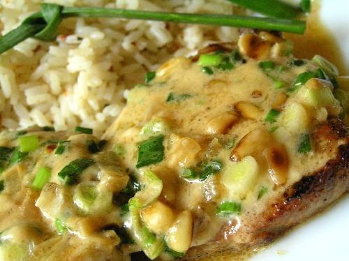 Отбивная с грибами и сыром