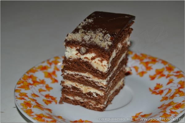 ШОКОЛАДНО-МЕДОВЫЙ ТОРТ С ФУНДУКОМ И СЛИВОЧНЫМ КРЕМОМ