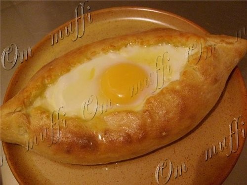 ХАЧАПУРИ С ЯЙЦОМ (Аджаркие хачапури)