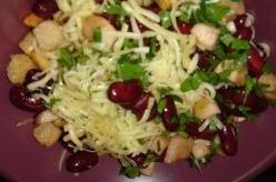 Вот такой у меня быстро-вкусно-ленивый рецепт салата (без свекрови ): Салат из консервированной фас...