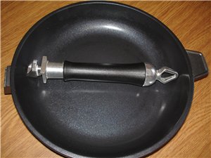 А я на днях купила вот такую сковородку Вот такой казанок у меня есть Классная вещь