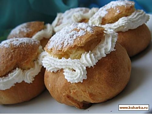Я несу вкуснющие булочки-оччень рекомендую,нашла в книге все из теста ,там указано дрожжевое тесто,...