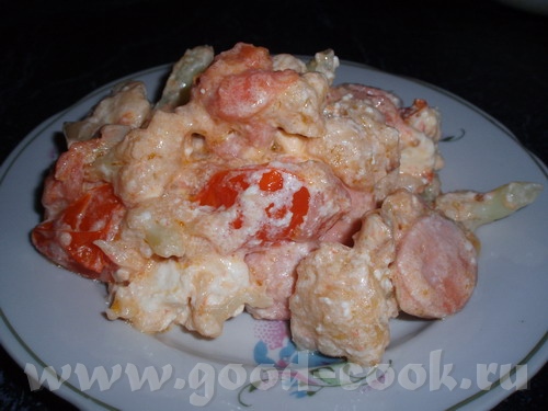ВКУСНЯВА С ЦВЕТНОЙ КАПУСТОЙ И САСИСЬКАМИ Жарим на среднем огне цветную капусту, лучок туда же, саси...