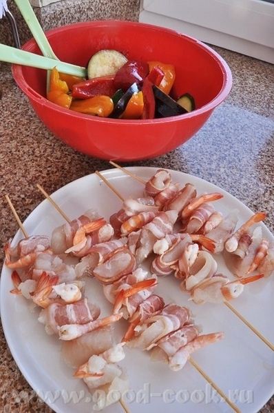 незамысловато и очень вкусно, с претензией на гурманство Рыба с креветками по-шанхайски Надо (на 4... - 2