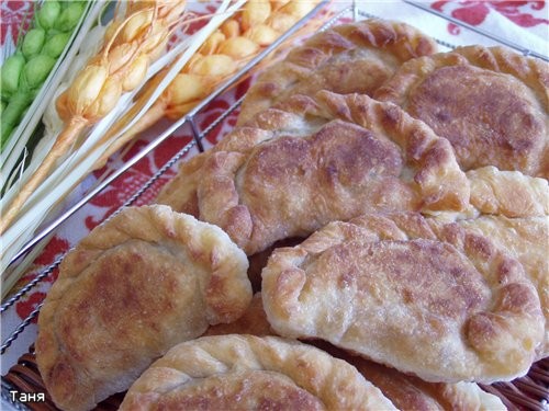 Пожарила сегодня пирожки,вкусно,не оторваться
