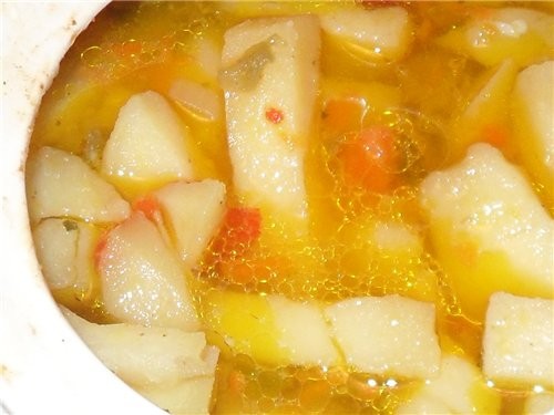 А ужинали мы тоже очень вкусненько Свинина с картофелем в горшочке рецепт взяла из журнала: "Энцикл... - 3