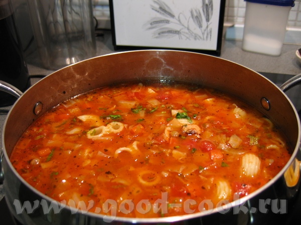, Люся, Алёна, успели заметить суп был "неправильный" - без томатов и со спагетти вместо рожков, я...