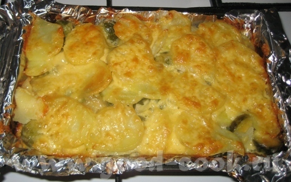 Запеканка из картошки с брюссельской капустой Брюссельскую капусту отварить до полуготовности (мину...