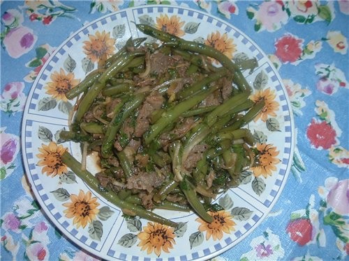 Горошек с мясом в соя соусе
