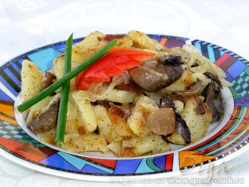 Жареная картошка с грибами 4 картофелины 1 банка гибов-шампиньоны, лучше свежие