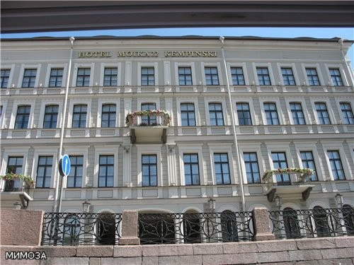 Вот наконец-то нашла минутку вставить оставшиеся фотографии с той речной прогулки