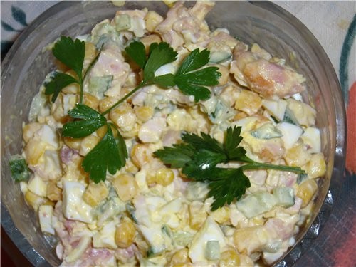 Салат с капченой курицей