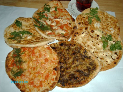 а у меня сегодня нежданно-негаданно получился вкуснющий ужин с пиццами