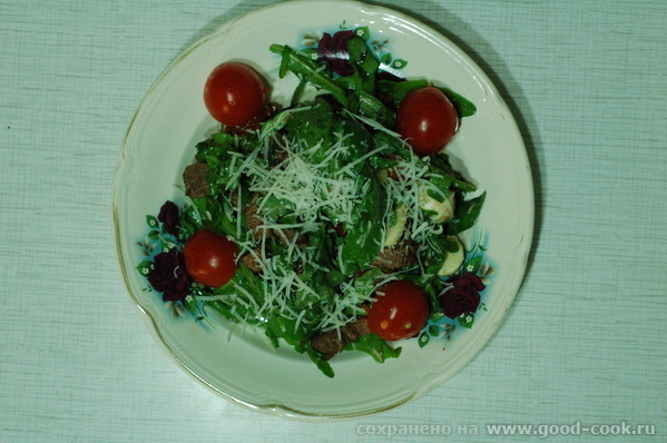 Очень вкусный и изысканный салат от Антона Ершова, шеф-повара TommyD лаунж-бара в Москве