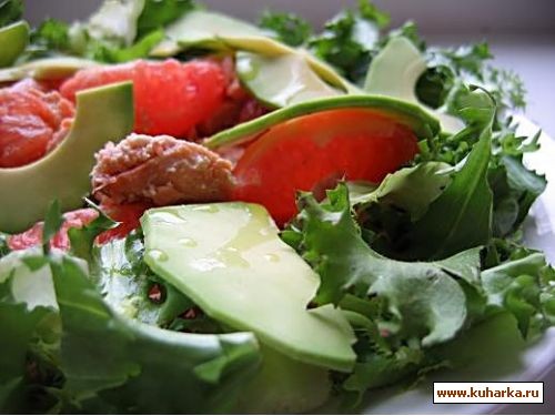 салат лосось+грейпфрут Овощной салат с медом салат из маринованной курицы пряный салат с капустой