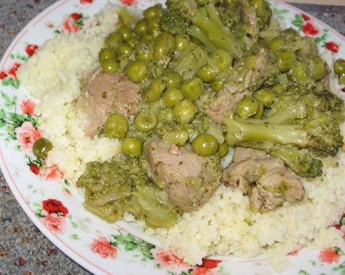 Зеленое рагу 2 кочана брокколи (средних) 1 кг индюшатины (мясо с ноги, без косточки) пол пакета зам... - 2