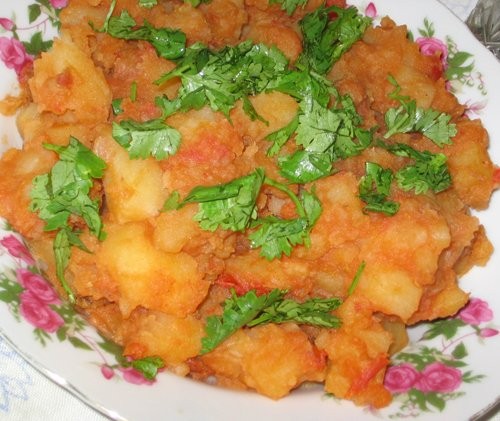 Яхния из картофеля картофель - 207 гр лук - 170 гр раст - 2