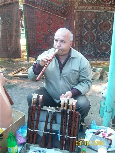 А это наш знаменитый Армянский Дудук