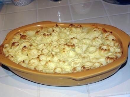 Fish Pie (Рыбный пирог) 450г рыбы (можно смесь, можно одного вида, я готовила с тилапией) цедра 1 л...