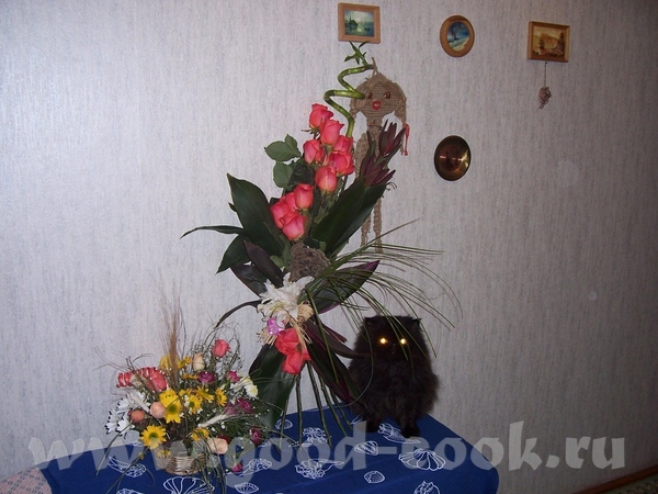 вот тот многострадальный аист, перья которого я не могу изобразить и уже переделывала 3 раза, верне... - 2