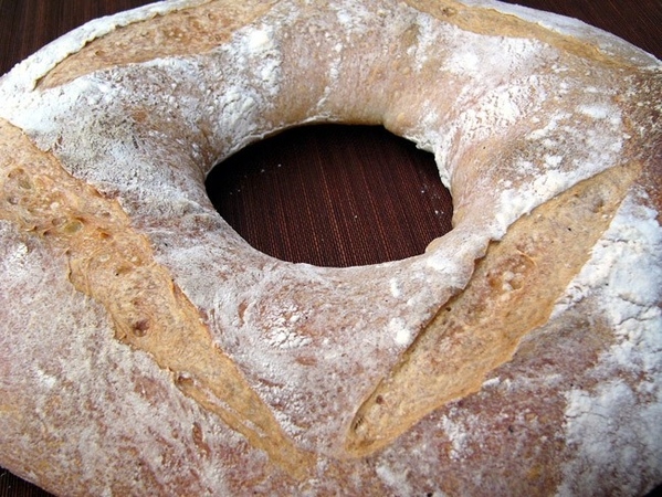 Хлеб-Крокодил Сourronne-Корона из Оверни - 2