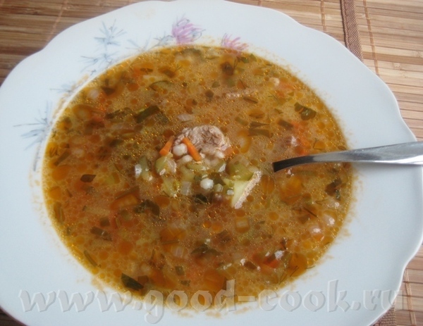 Ира, необычные у тебя тортики-пирожки, и цветочки красивые