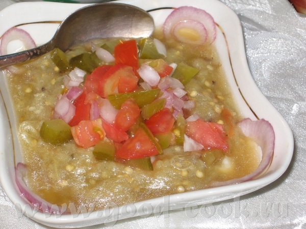 Салат с баклажанами, помидорами и солеными огурцами (от с кукинга, словами автора) 2 печеных баклаж...