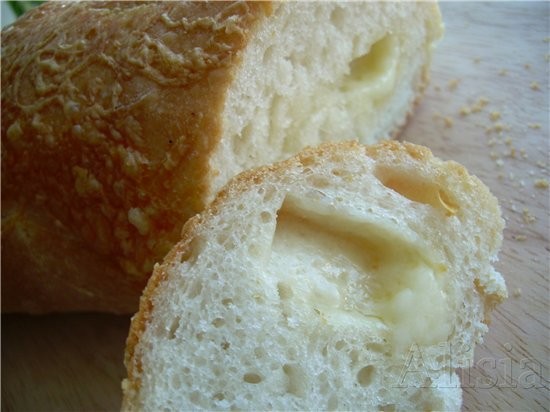 Для любителей хлеба с сыром предлагаю отличный рецепт из новой книги хлебных рецептов
