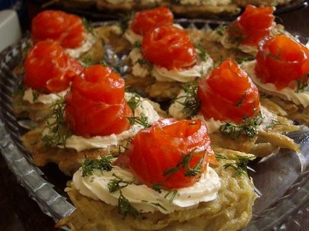 паучки с лососем от джазовой Ирочки так как часть гостей уже начали поститься, на горячее была форе...