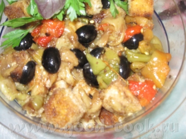 Можем еще немного присолить и добавить оливкового масла (по вкусу)