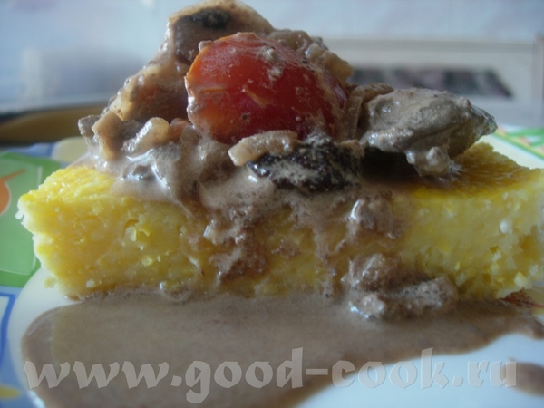Куриная печень с помидорами и сухими грибами