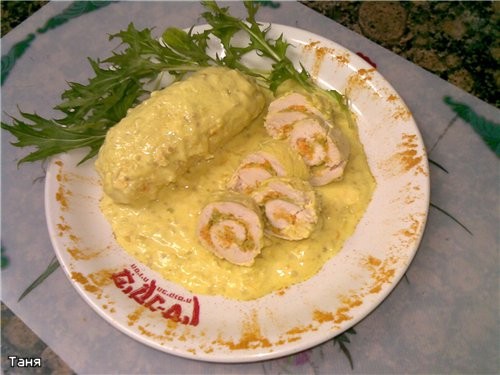 Рулеты из куринных грудок в горчичном соусе