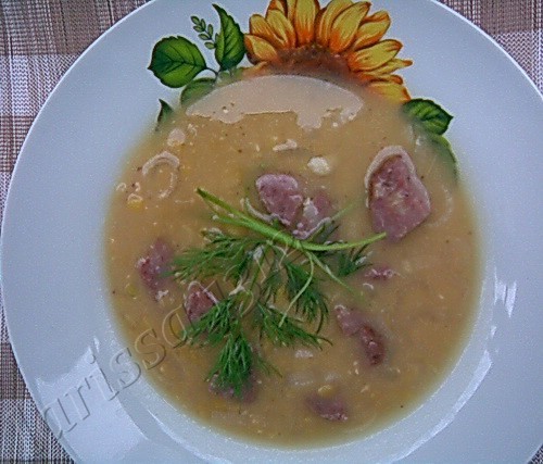 ГОРОХОВЫЙ СУПЧИК С КОПЧЁНЫМИ КОЛБАСКАМИ