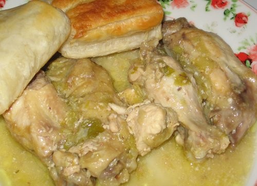 Курица с луком-пореем Фотографии не очень аппетитные, зато блюдо вкусное, нежный соус - 2