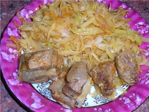 Капуста тушеная с говяжьими ребрышками и шампиньонами 1 средний велок капусты 0,5 кг говяжьих или т...