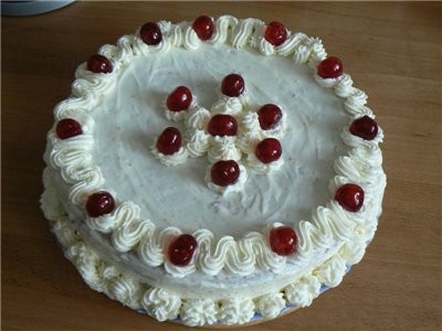 На сладкое были фрукты, творожно-вишневый торт "Очарование" от Ирины Кутовой, и Рулет &#39;Маковое...