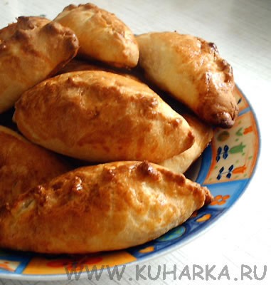 На завтрак делала пирожки из хрущевского теста с начинкой из кураги с сах
